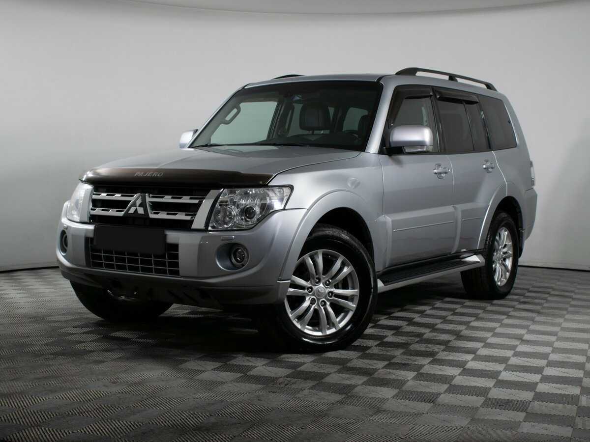 Купить Mitsubishi Pajero с пробегом. Посмотреть фото