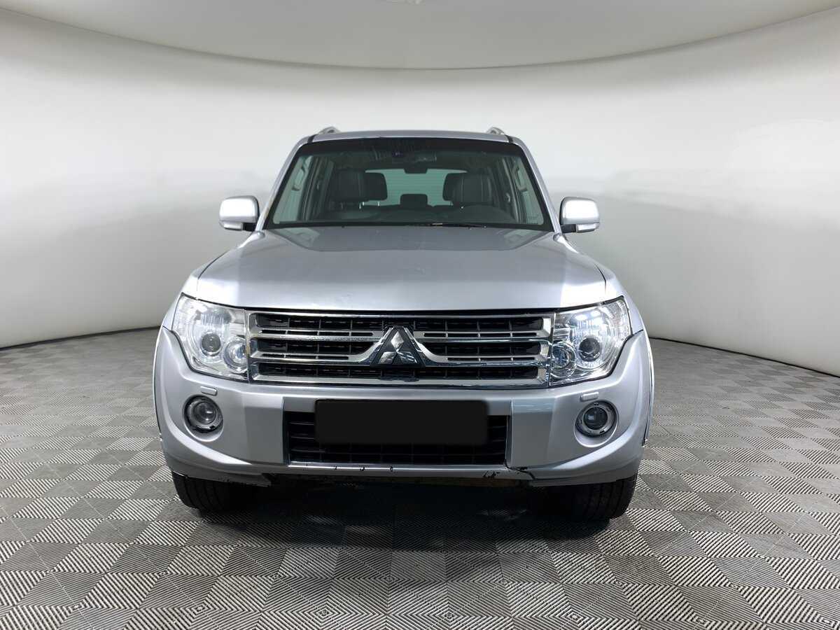 Купить Mitsubishi Pajero с пробегом. Фото: #1