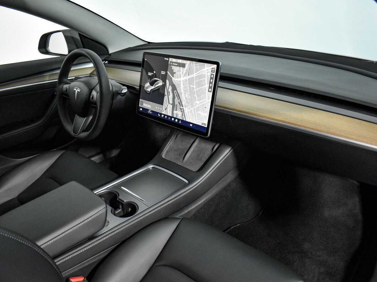 Купить Tesla Model 3 с пробегом. Фото: #15