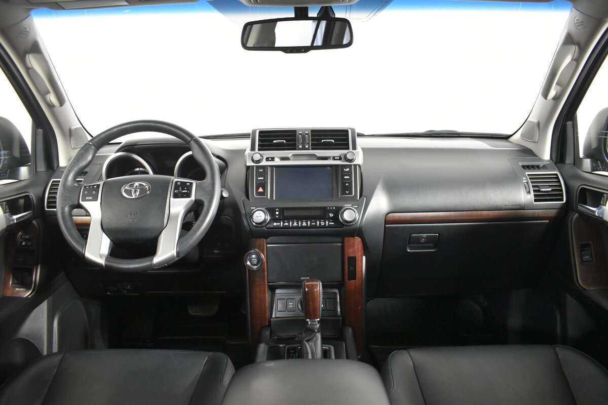 Купить Toyota Land Cruiser Prado с пробегом. Фото: #11