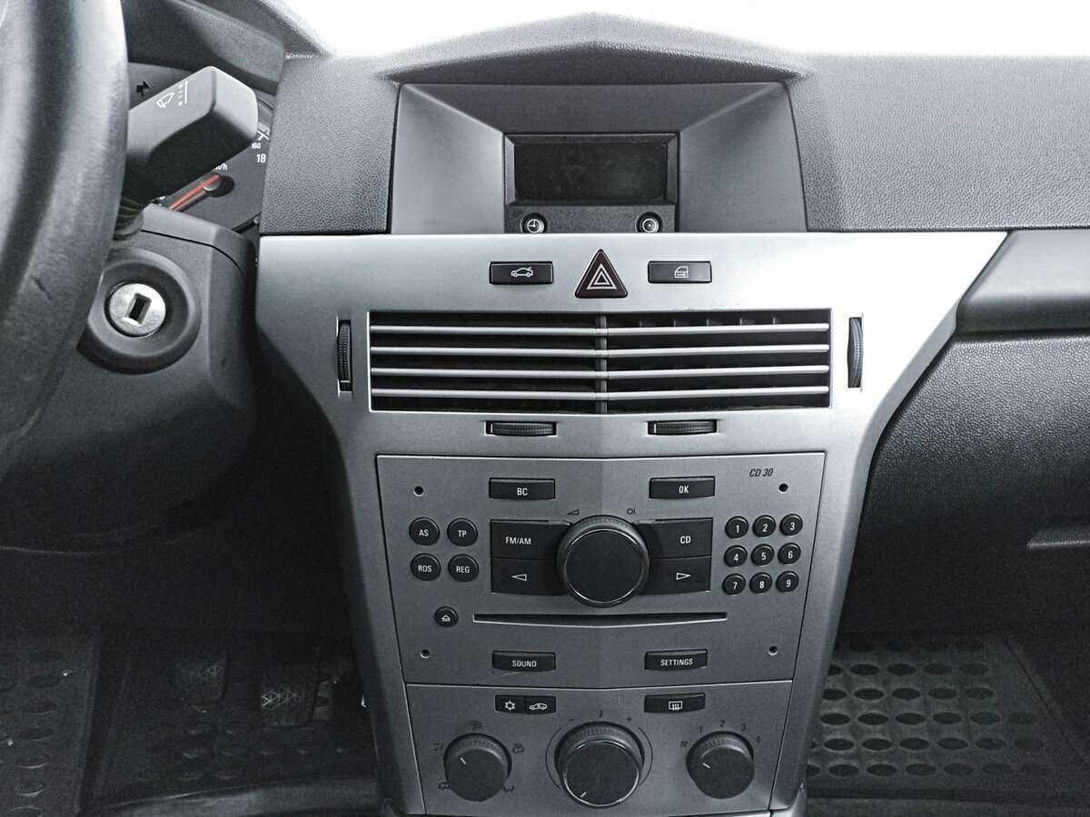 Купить Opel Astra с пробегом. Фото: #14