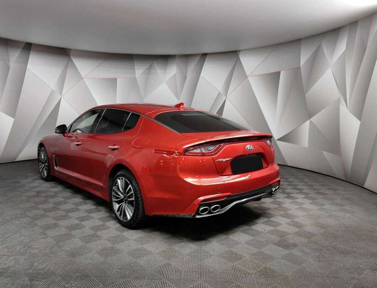 Купить Kia Stinger с пробегом. Фото: #3
