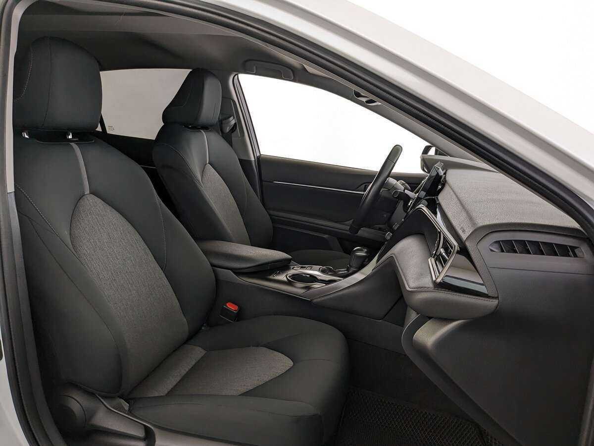 Купить Toyota Camry с пробегом. Фото: #19