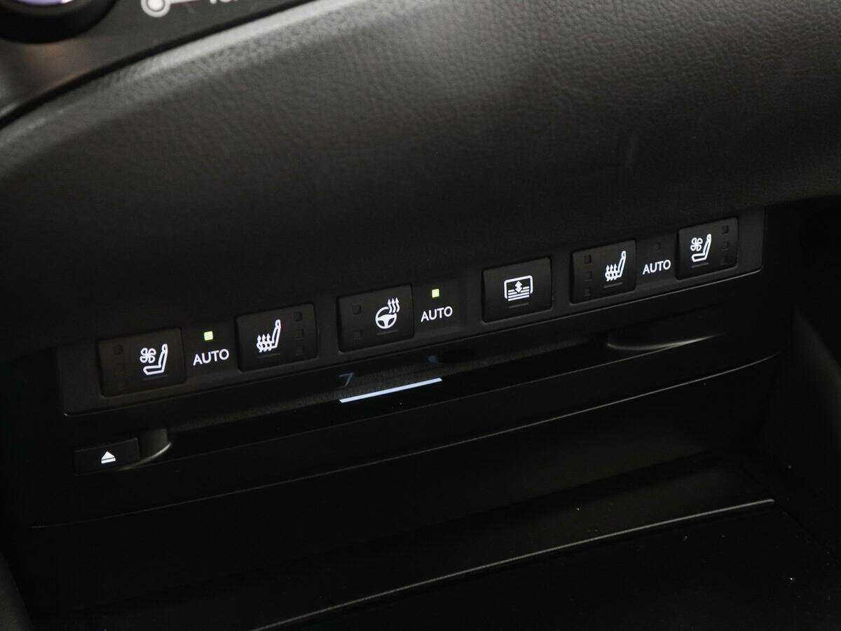 Купить Lexus ES с пробегом. Фото: #18