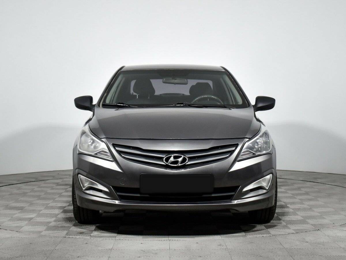 Купить Hyundai Solaris с пробегом. Фото: #1