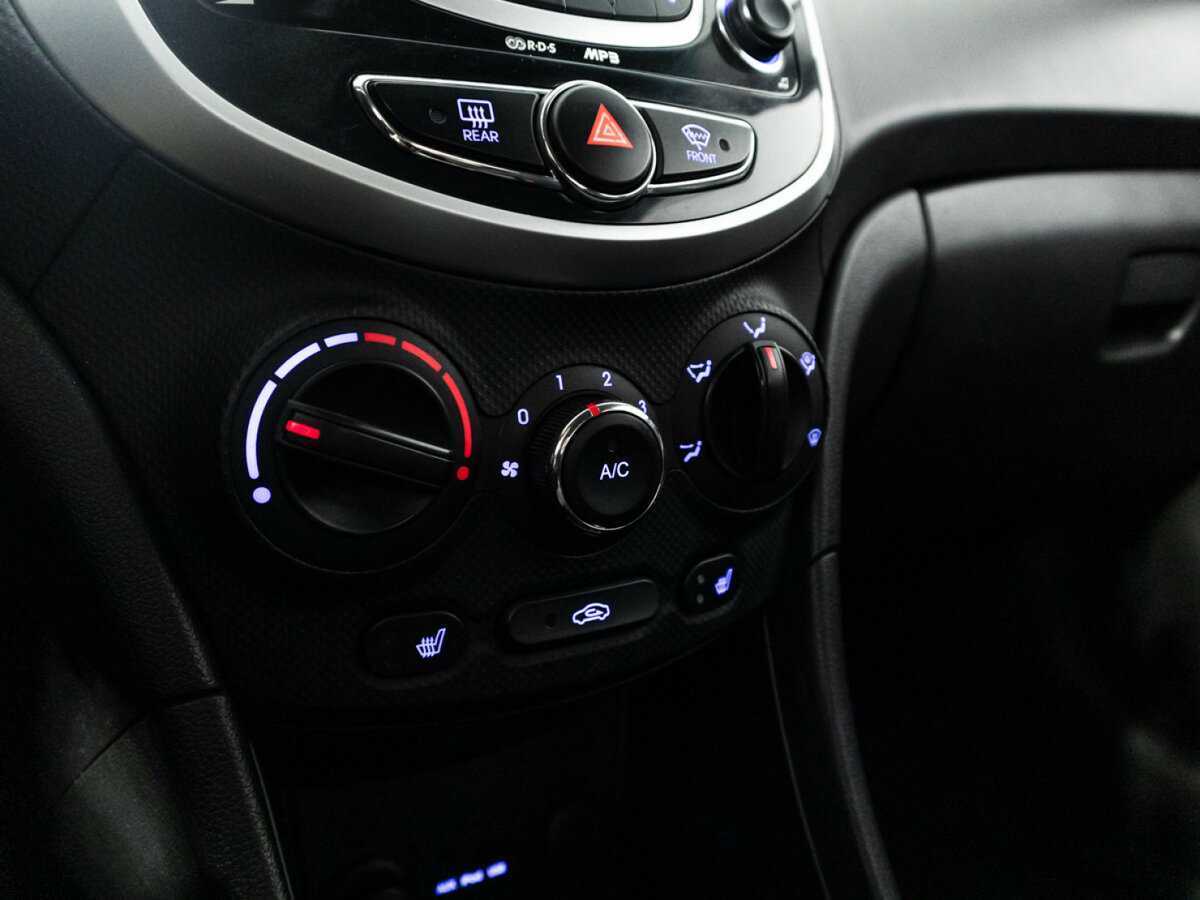 Купить Hyundai Solaris с пробегом. Фото: #14