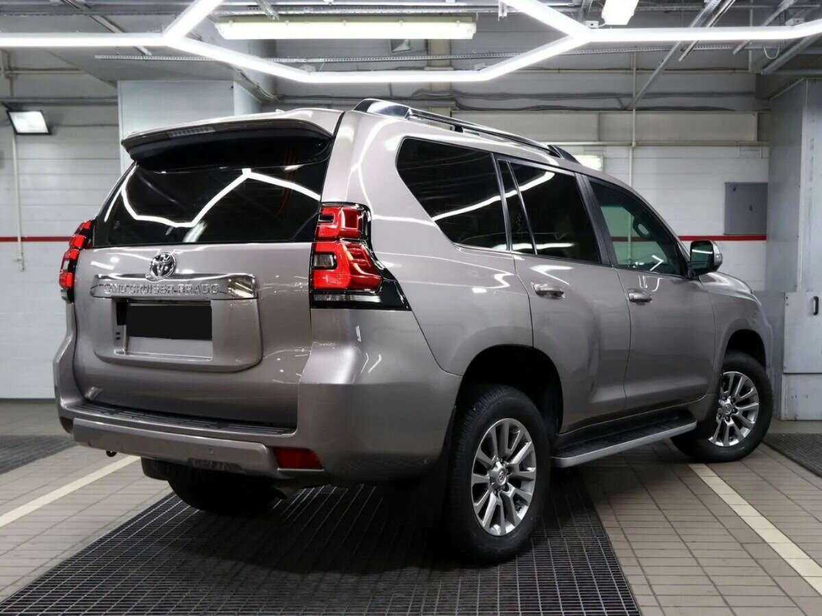 Купить Toyota Land Cruiser Prado с пробегом. Фото: #1