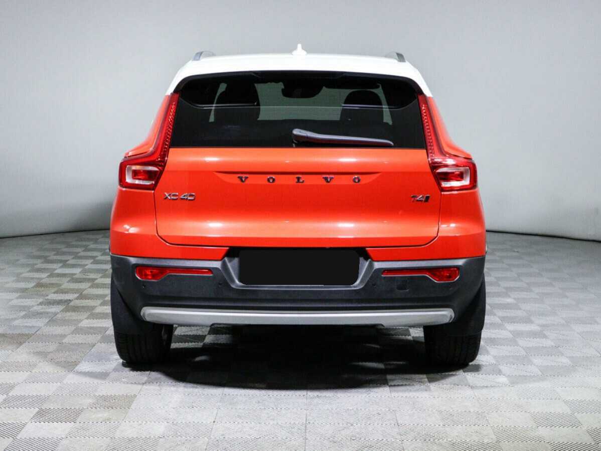 Купить Volvo XC40 с пробегом. Фото: #4