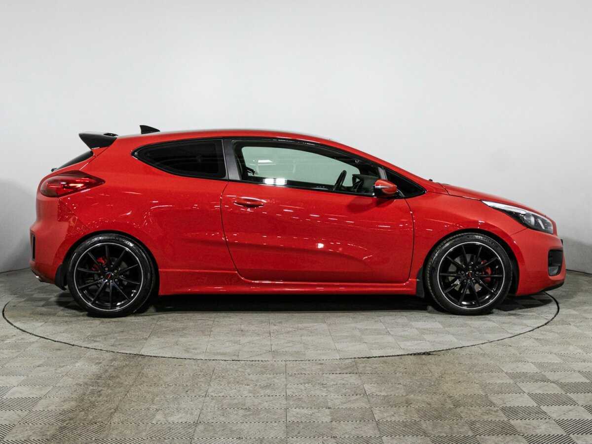 Купить Kia Ceed GT с пробегом. Фото: #3