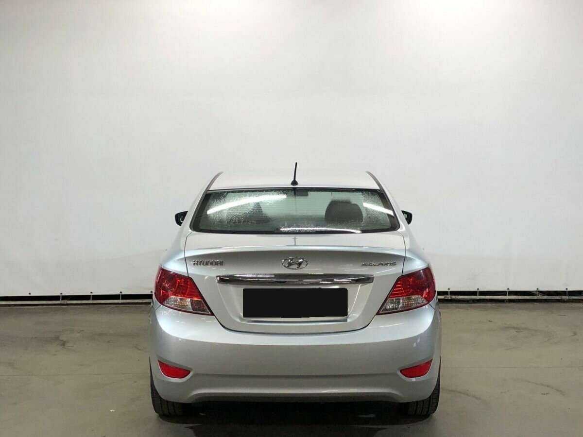 Купить Hyundai Solaris с пробегом. Фото: #5