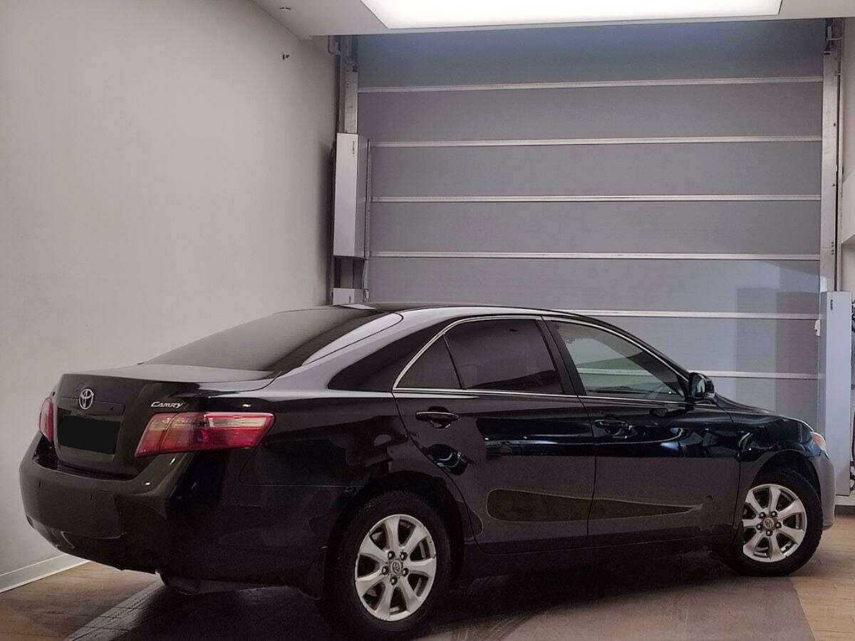 Купить Toyota Camry с пробегом. Фото: #3