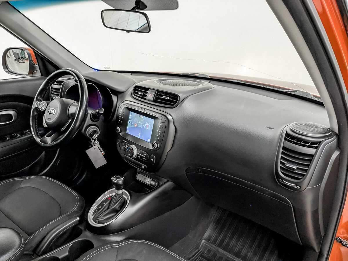 Купить Kia Soul с пробегом. Фото: #10