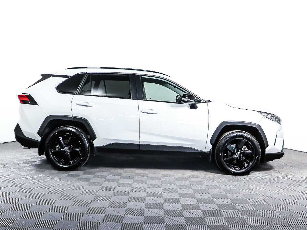 Купить Toyota RAV4 с пробегом. Фото: #3
