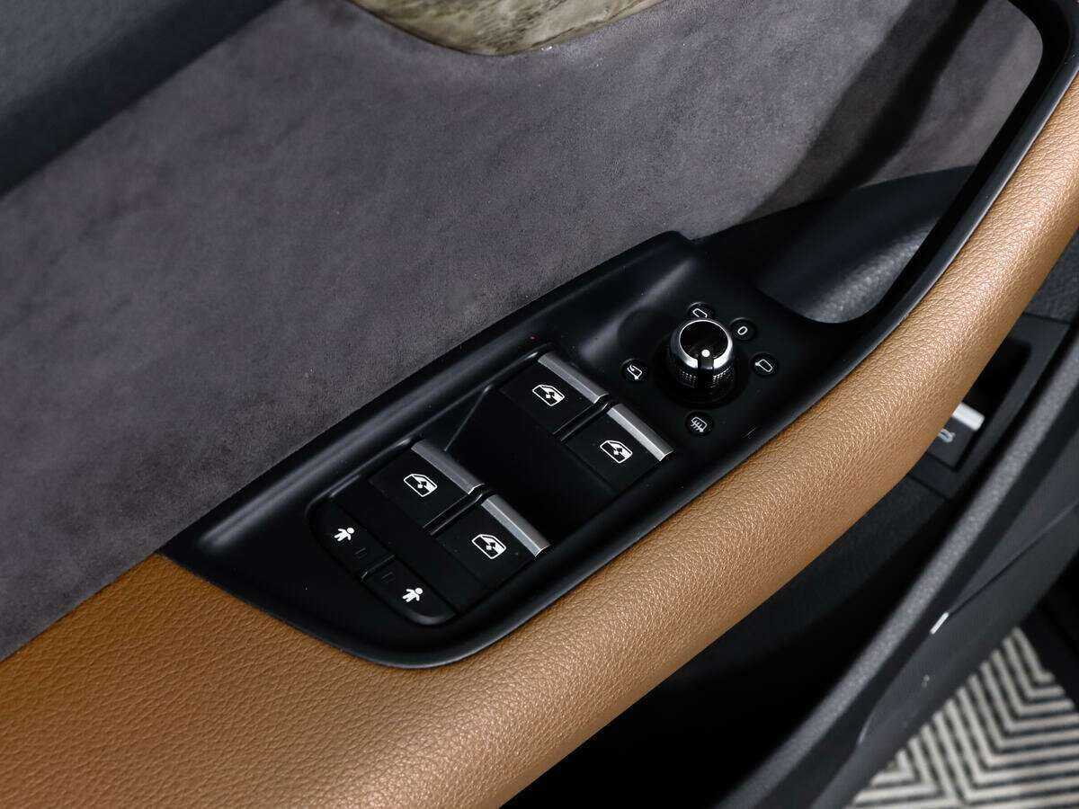 Купить Audi Q7 с пробегом. Фото: #15