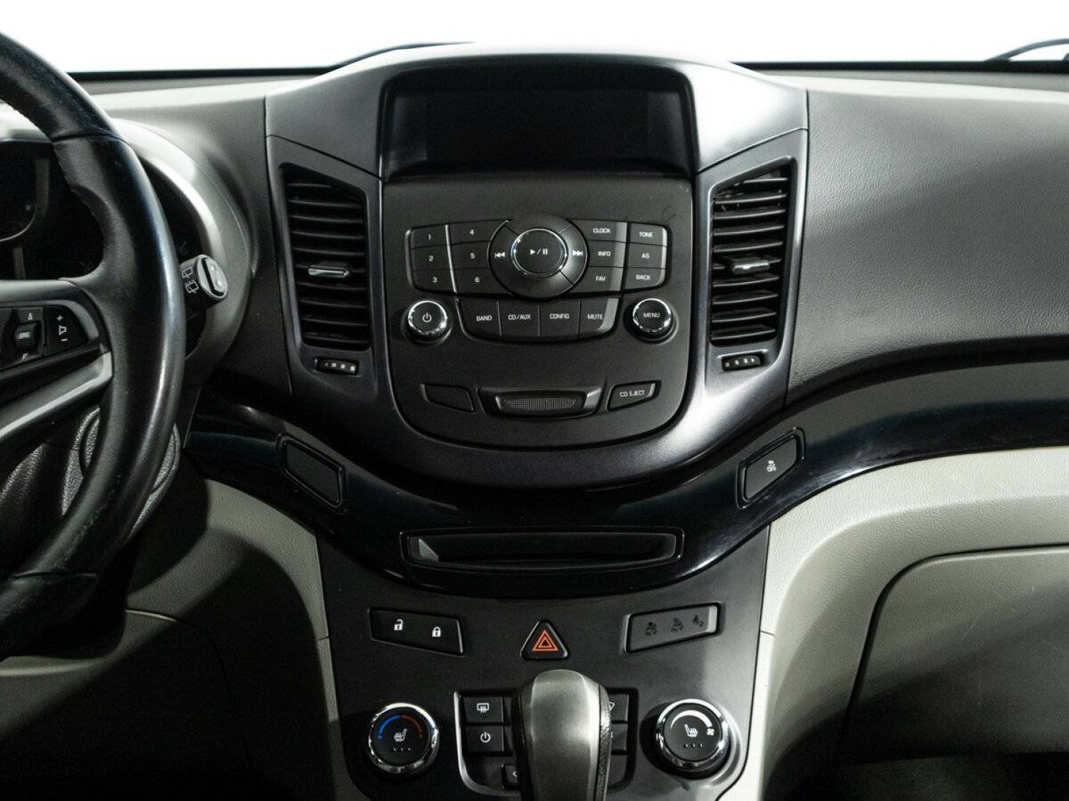 Купить Chevrolet Orlando с пробегом. Фото: #13