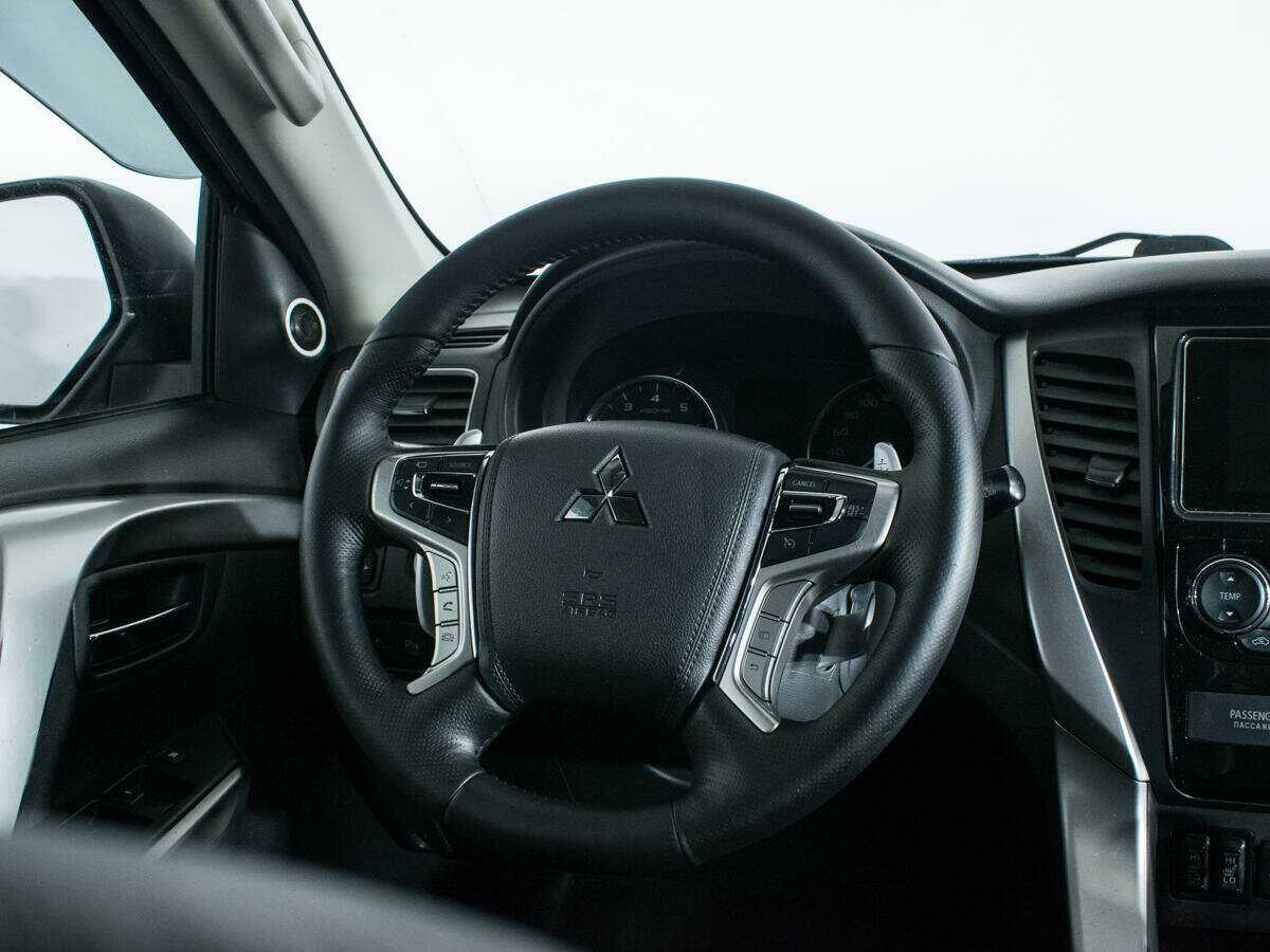 Купить Mitsubishi Pajero Sport с пробегом. Фото: #14