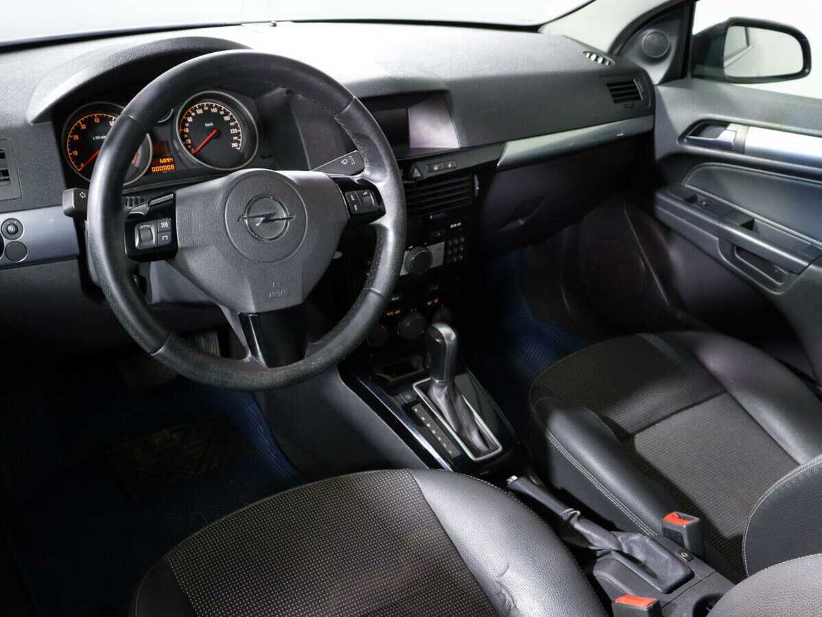 Купить Opel Astra с пробегом. Фото: #10
