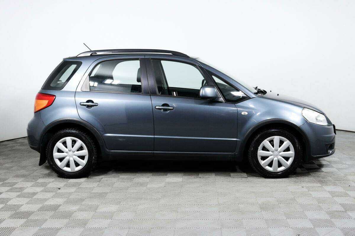 Купить Suzuki SX4 с пробегом. Фото: #3