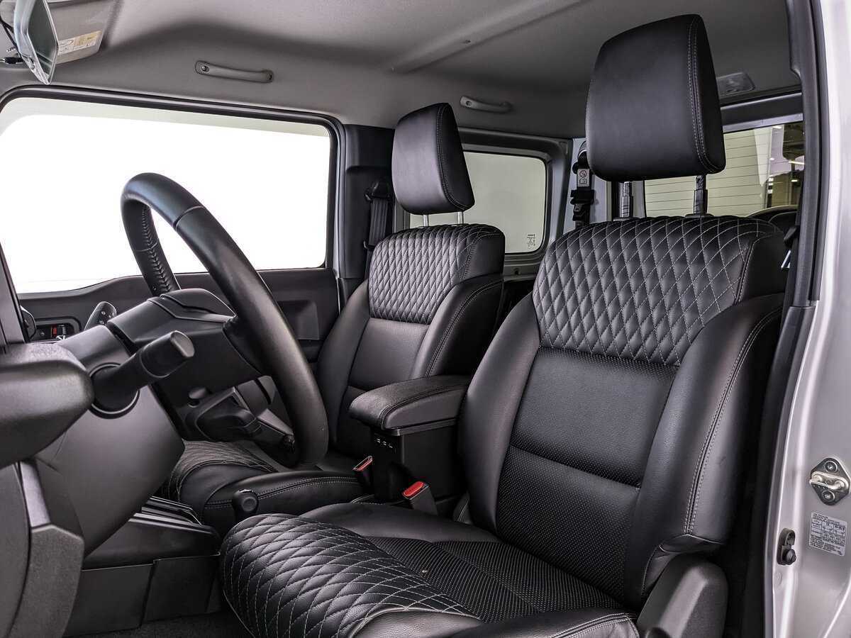 Купить Suzuki Jimny с пробегом. Фото: #15