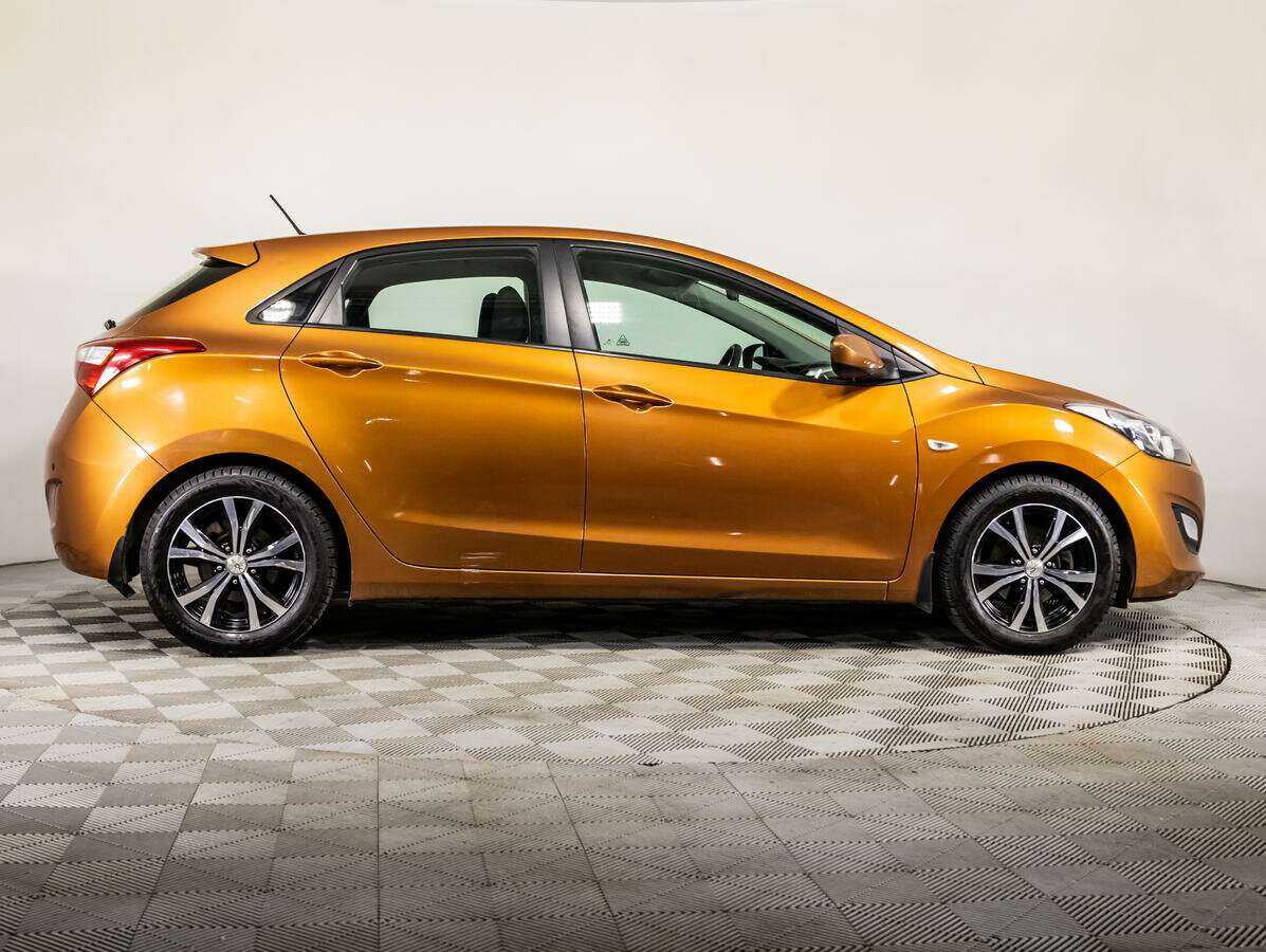 Купить Hyundai i30 с пробегом. Фото: #3