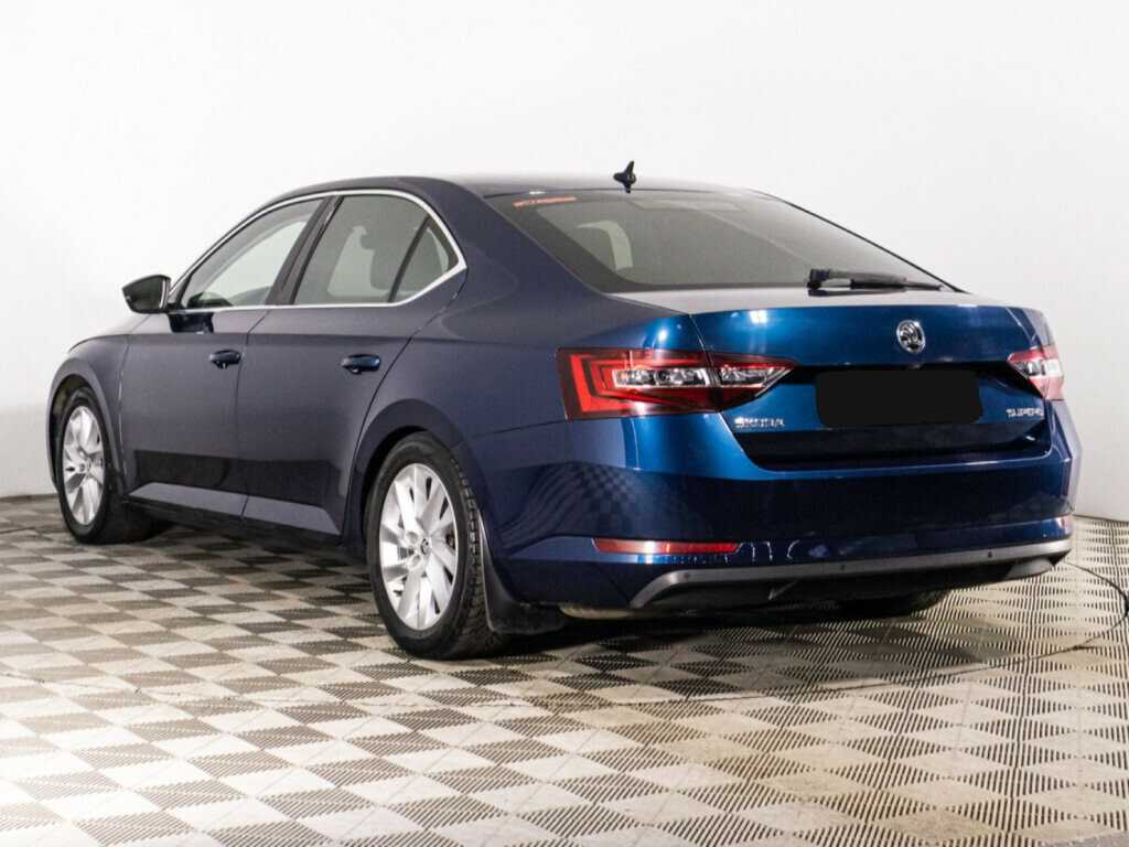 Купить Skoda Superb с пробегом. Фото: #6