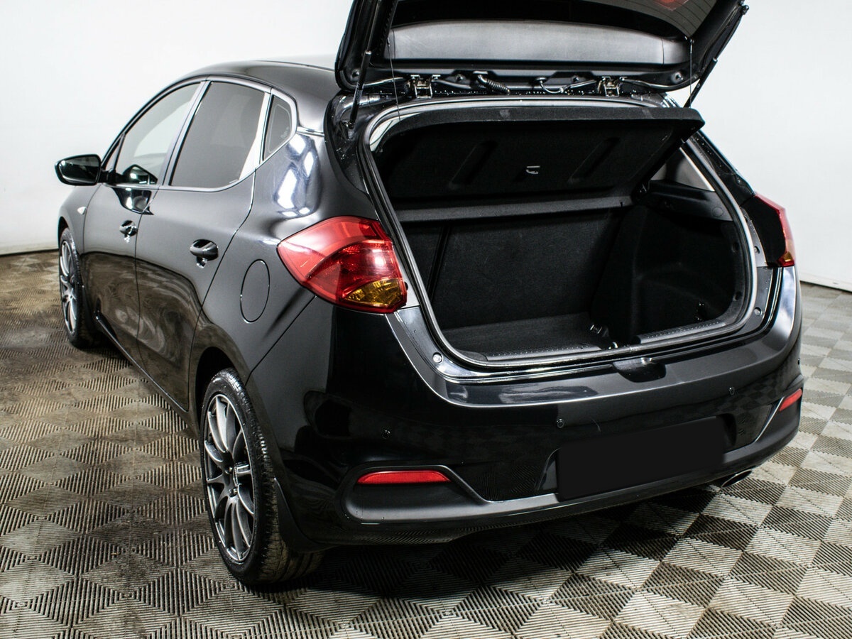 Купить Kia Ceed с пробегом. Фото: #6