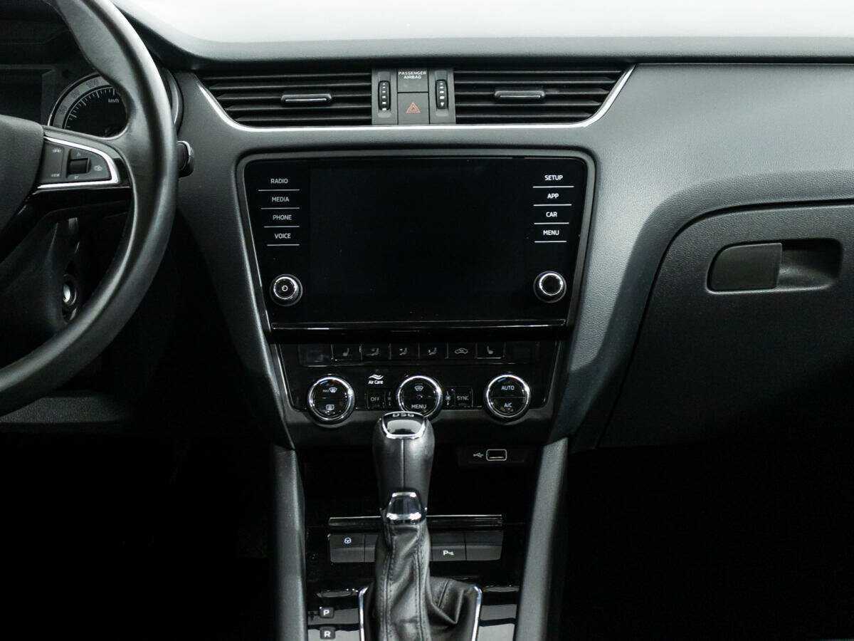 Купить Skoda Octavia с пробегом. Фото: #12