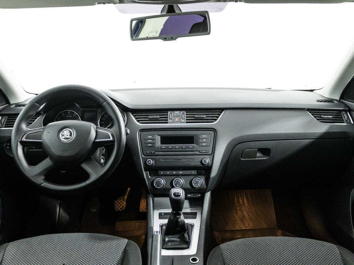 Купить Skoda Octavia с пробегом. Фото: #12