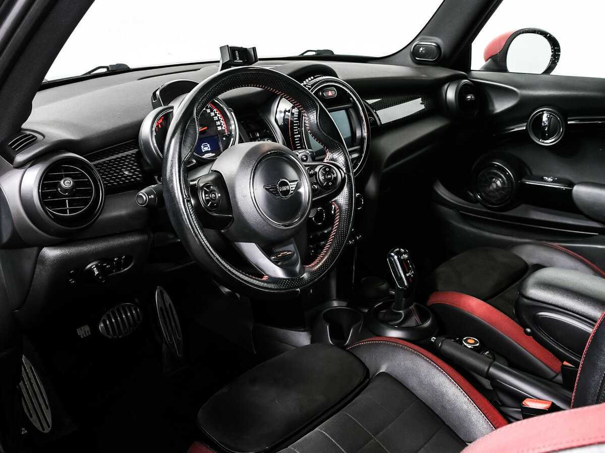 Купить Mini Hatch с пробегом. Фото: #12