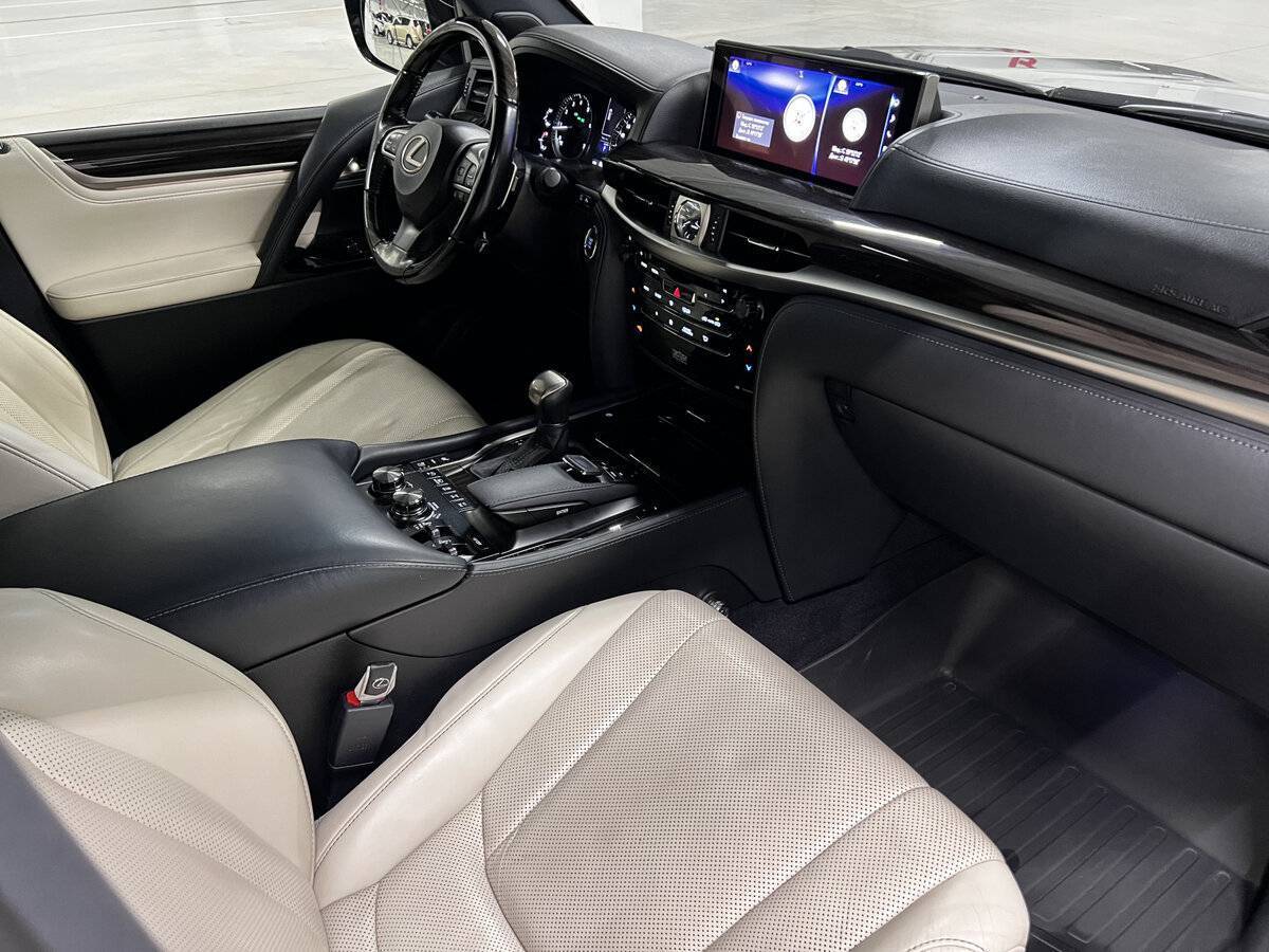 Купить Lexus LX с пробегом. Фото: #10