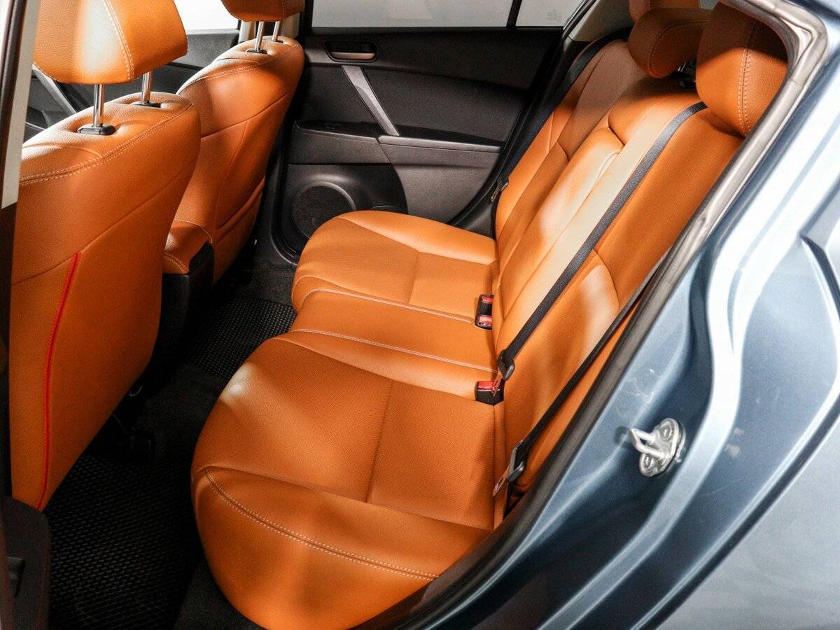 Купить Mazda 3 с пробегом. Фото: #8