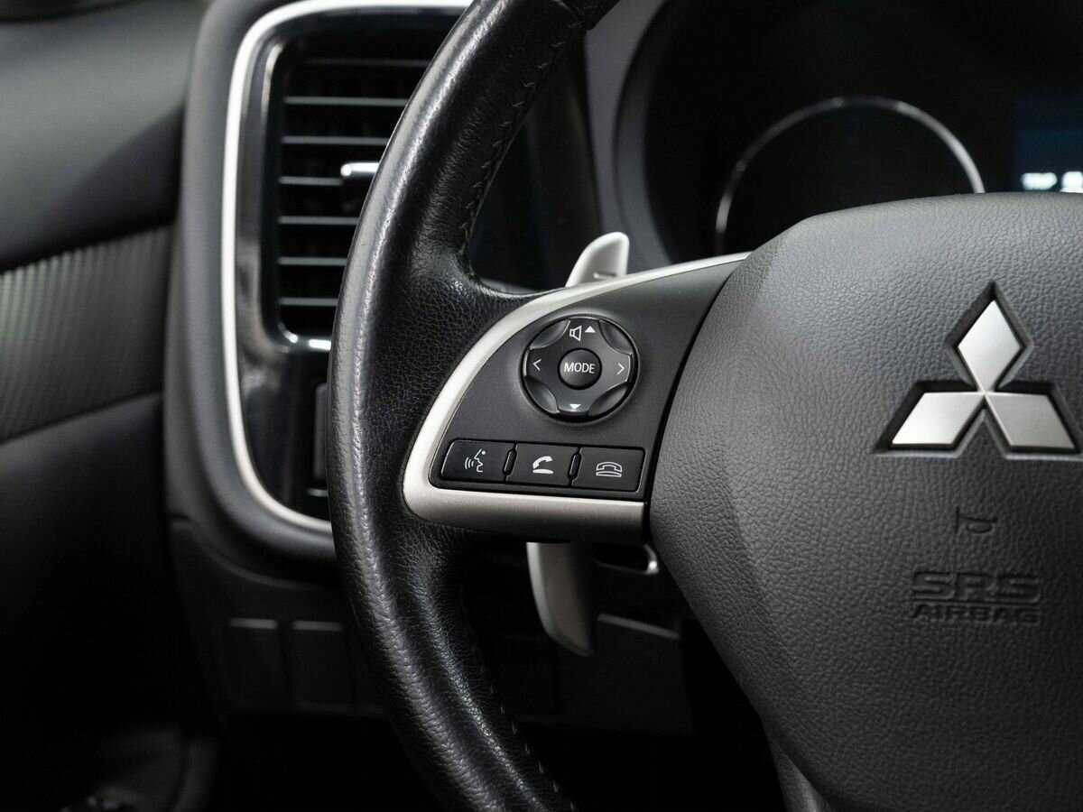 Купить Mitsubishi Outlander с пробегом. Фото: #14