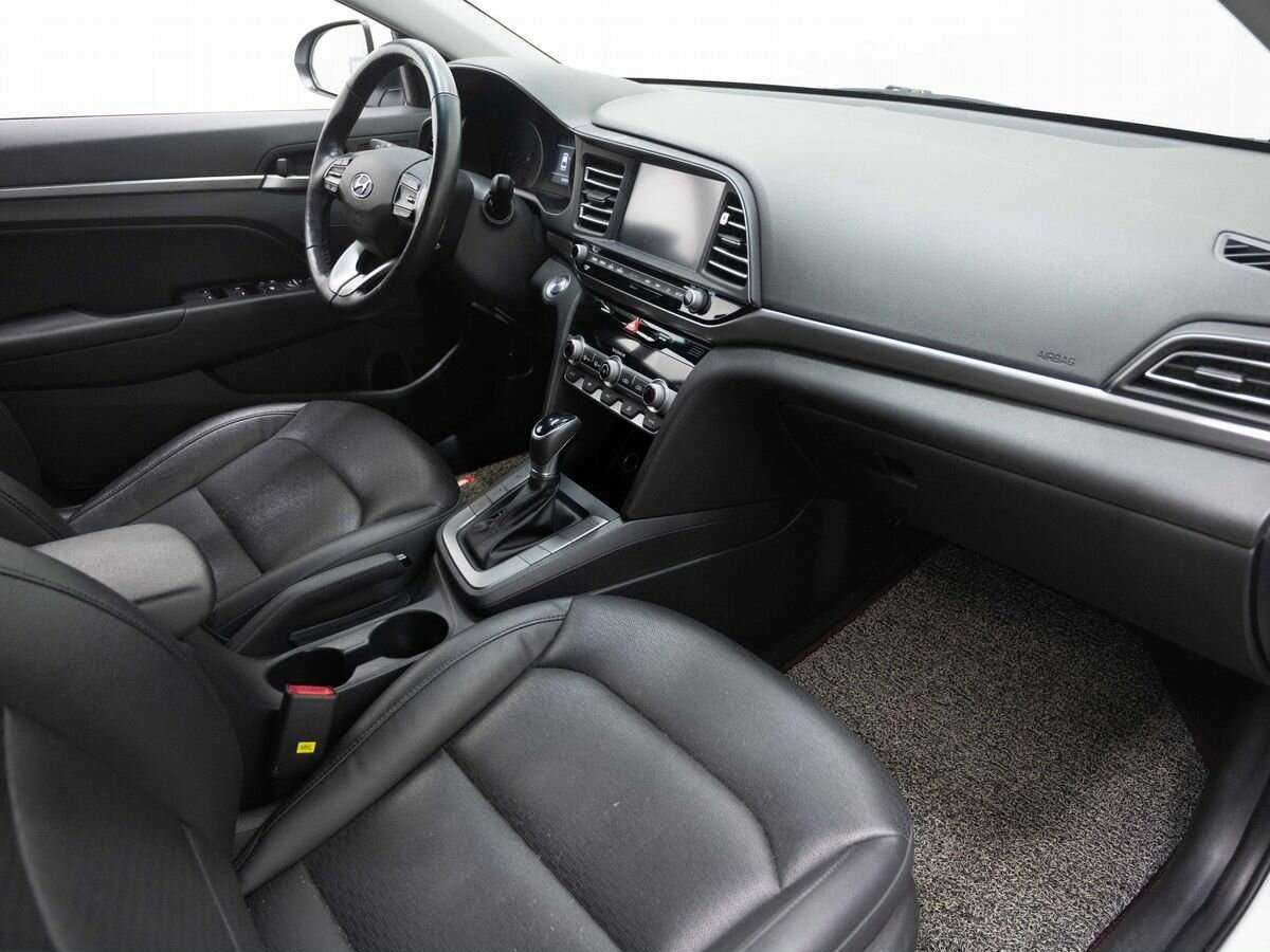Купить Hyundai Avante с пробегом. Фото: #10