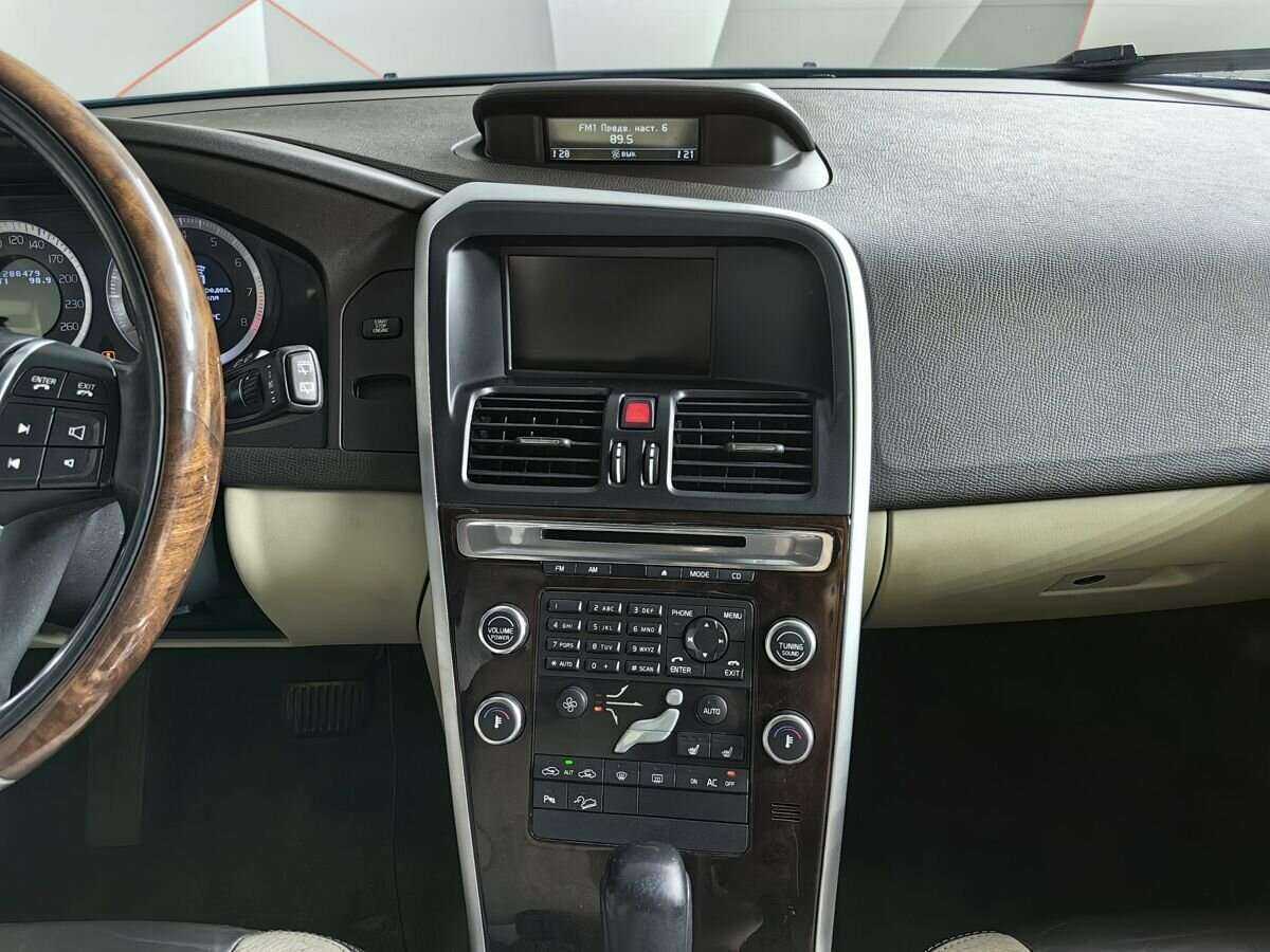 Купить Volvo XC60 с пробегом. Фото: #10