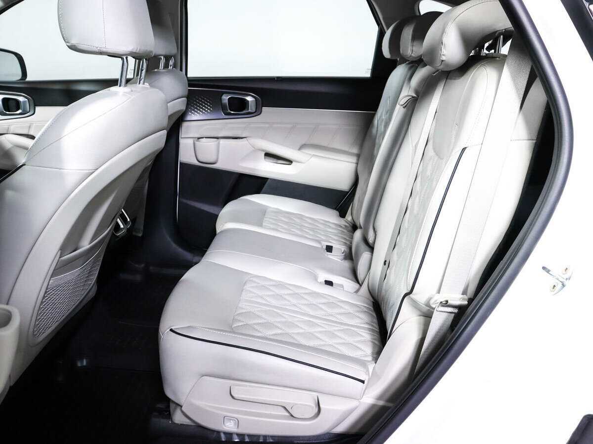 Купить Kia Sorento с пробегом. Фото: #7