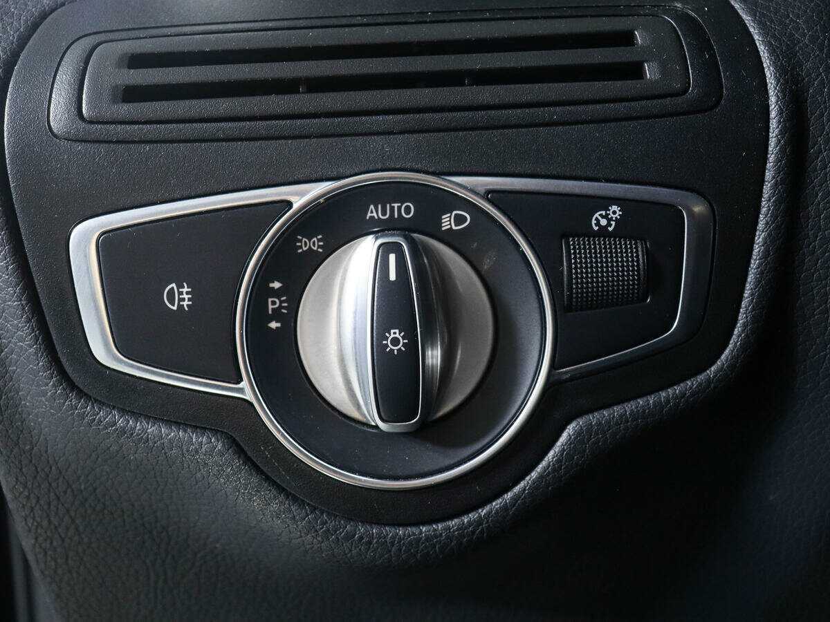 Купить Mercedes-Benz GLC с пробегом. Фото: #15
