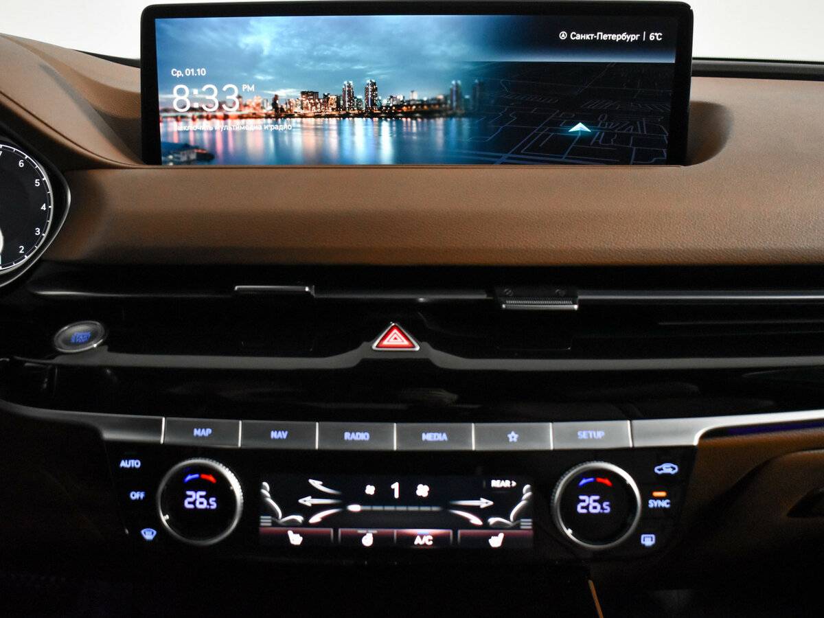 Купить Genesis G80 с пробегом. Фото: #11