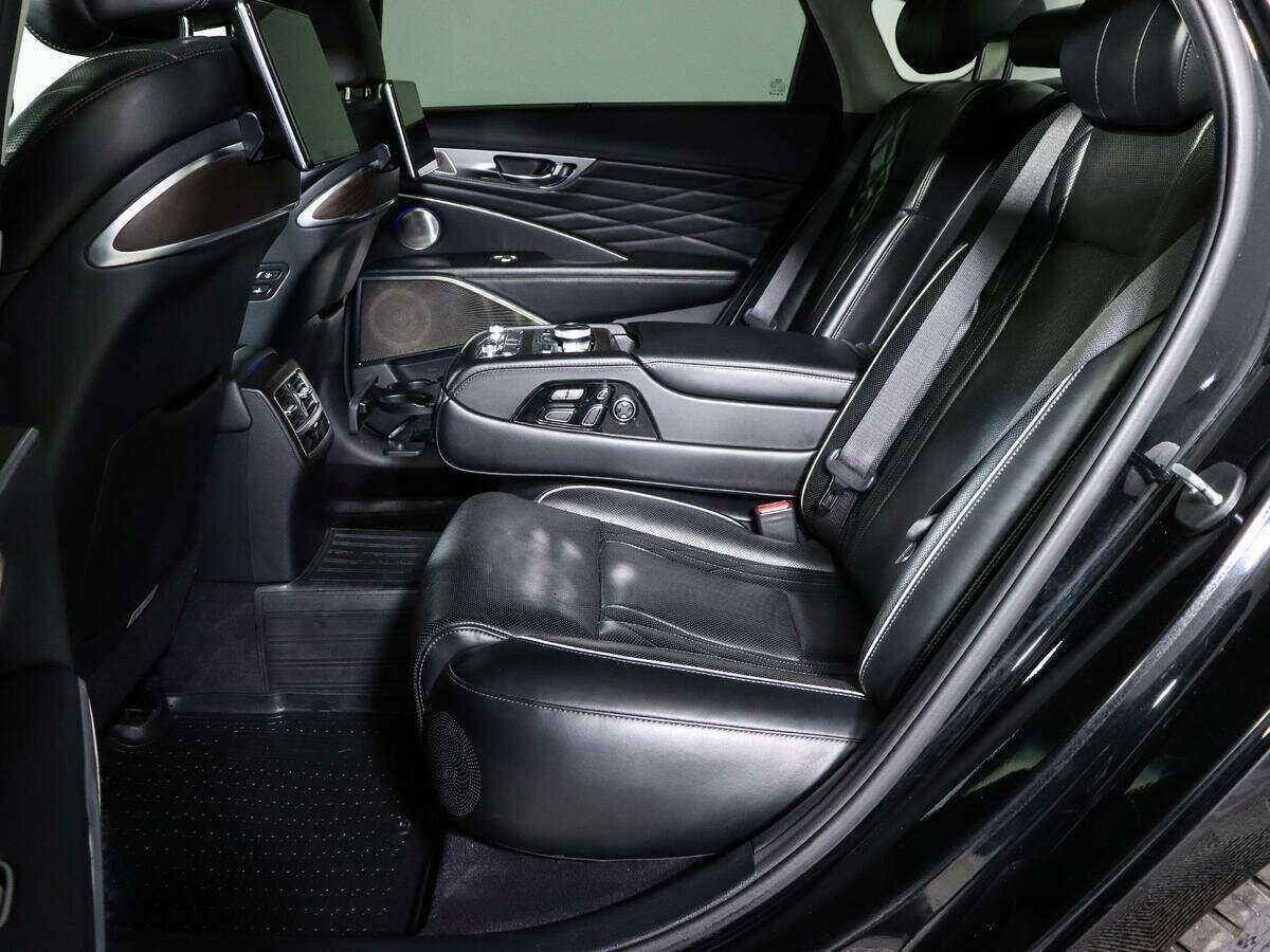 Купить Kia K900 с пробегом. Фото: #8
