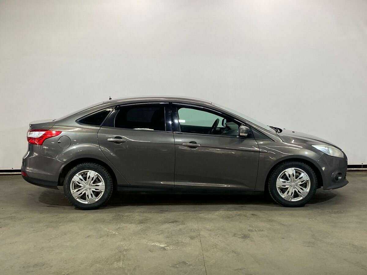 Купить Ford Focus с пробегом. Фото: #3