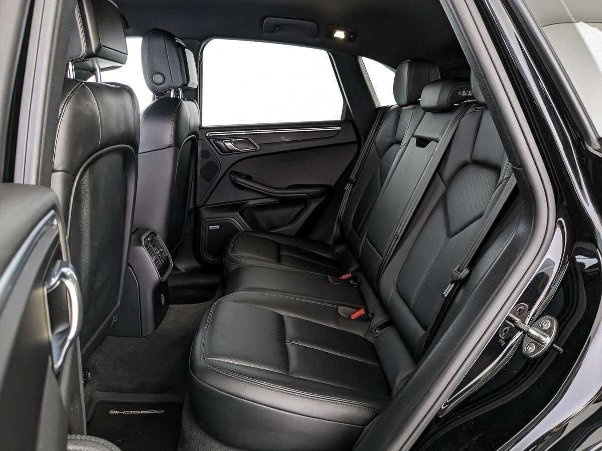 Купить Porsche Macan с пробегом. Фото: #17
