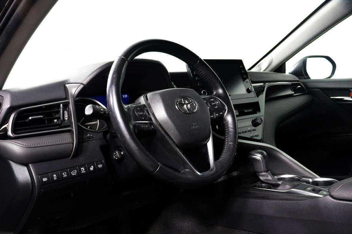 Купить Toyota Camry с пробегом. Фото: #12