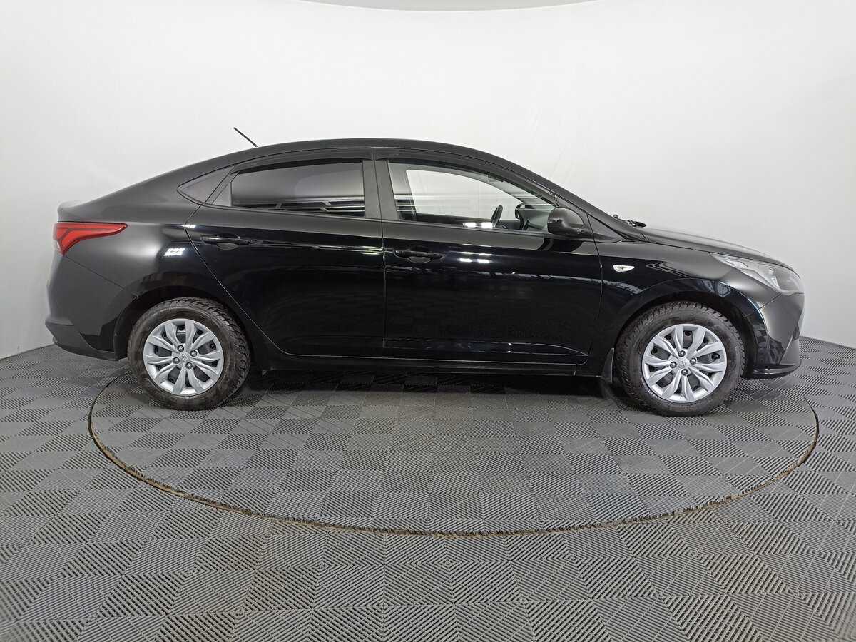 Купить Hyundai Solaris с пробегом. Фото: #3