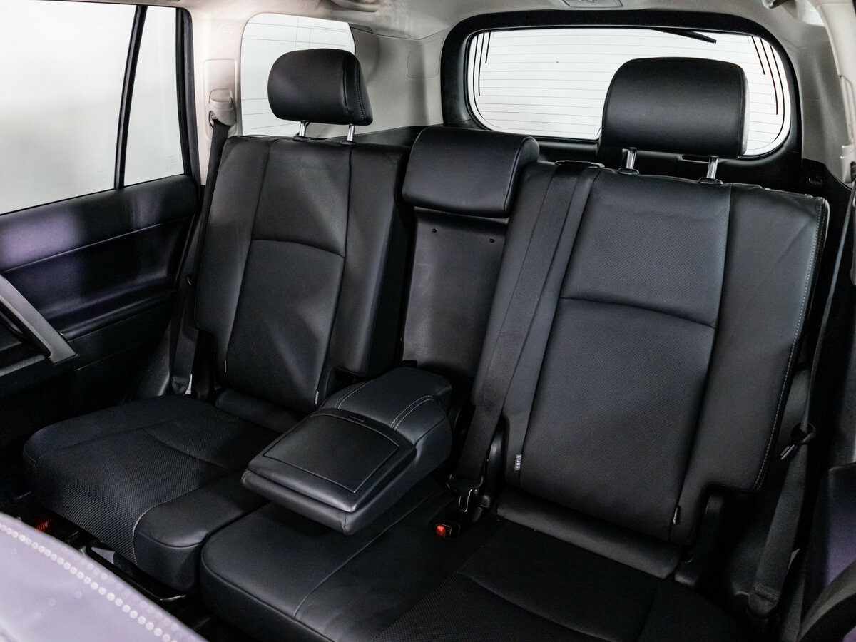 Купить Toyota Land Cruiser Prado с пробегом. Фото: #23