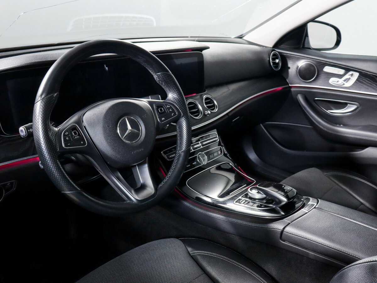 Купить Mercedes-Benz E-Класс с пробегом. Фото: #13