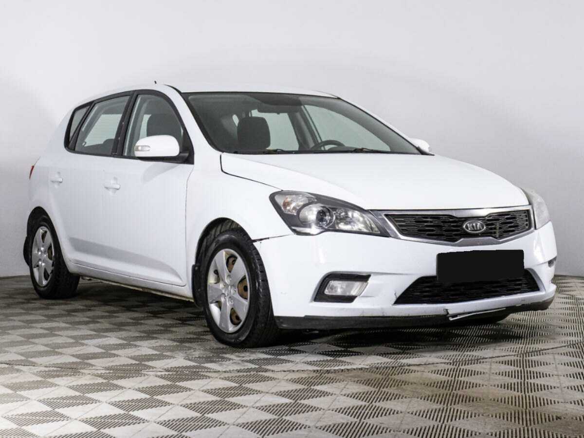 Купить Kia Ceed с пробегом. Фото: #2