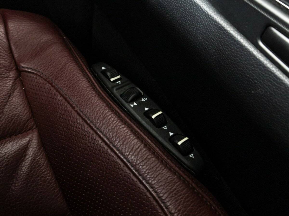 Купить Mercedes-Benz E-Класс с пробегом. Фото: #16