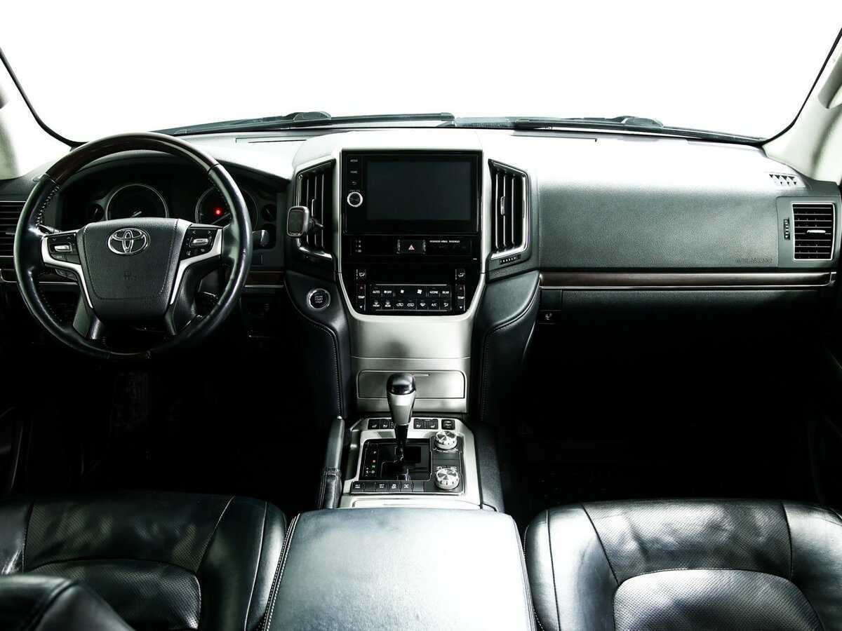 Купить Toyota Land Cruiser с пробегом. Фото: #10