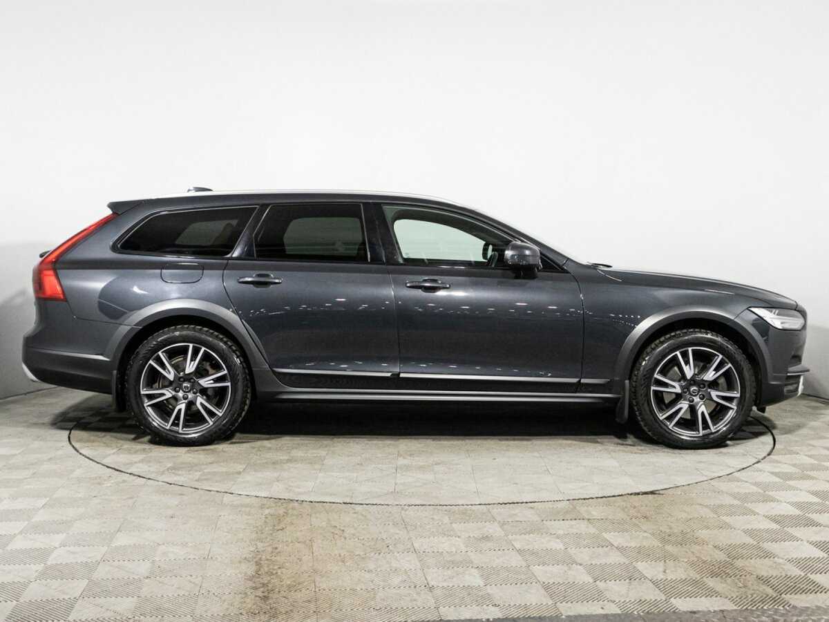 Купить Volvo V90 Cross Country с пробегом. Фото: #3