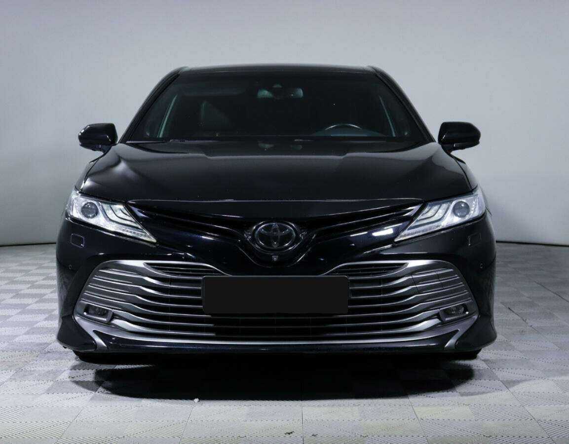 Купить Toyota Camry с пробегом. Фото: #1