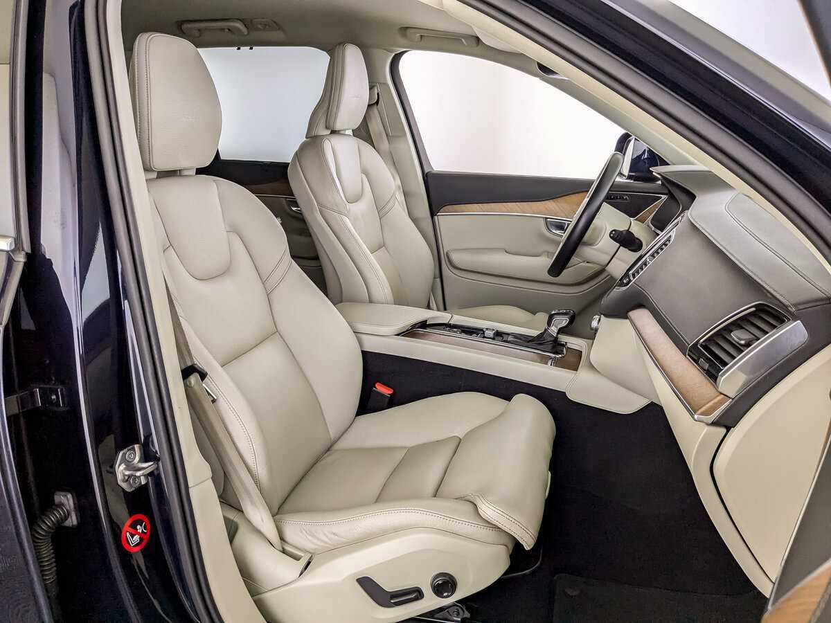 Купить Volvo XC90 с пробегом. Фото: #21